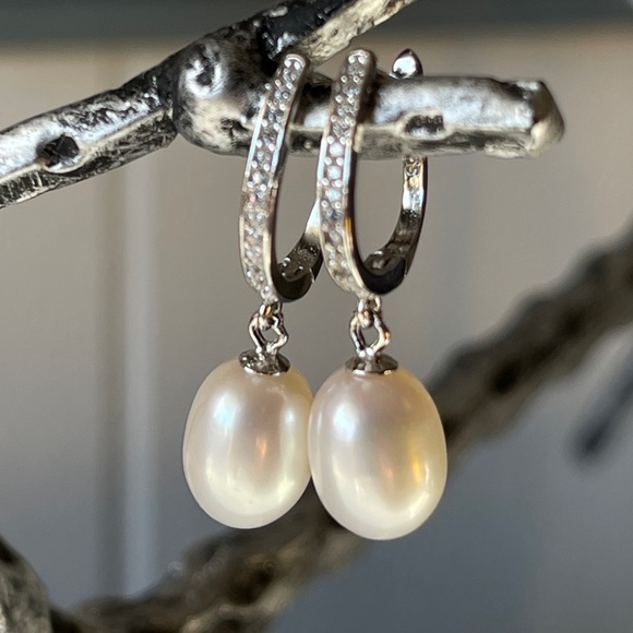 925S Sterling Silver White Cultured Freshwater Pearl Dangle Drop Earrings - Picture 12 of 12
